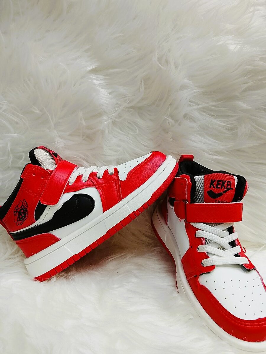 Paires Jordan pour enfants,