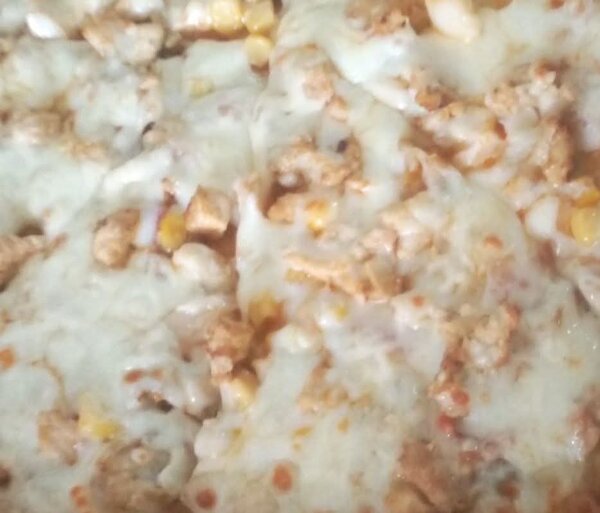 Délicieuse Pizza Poulet Fromage