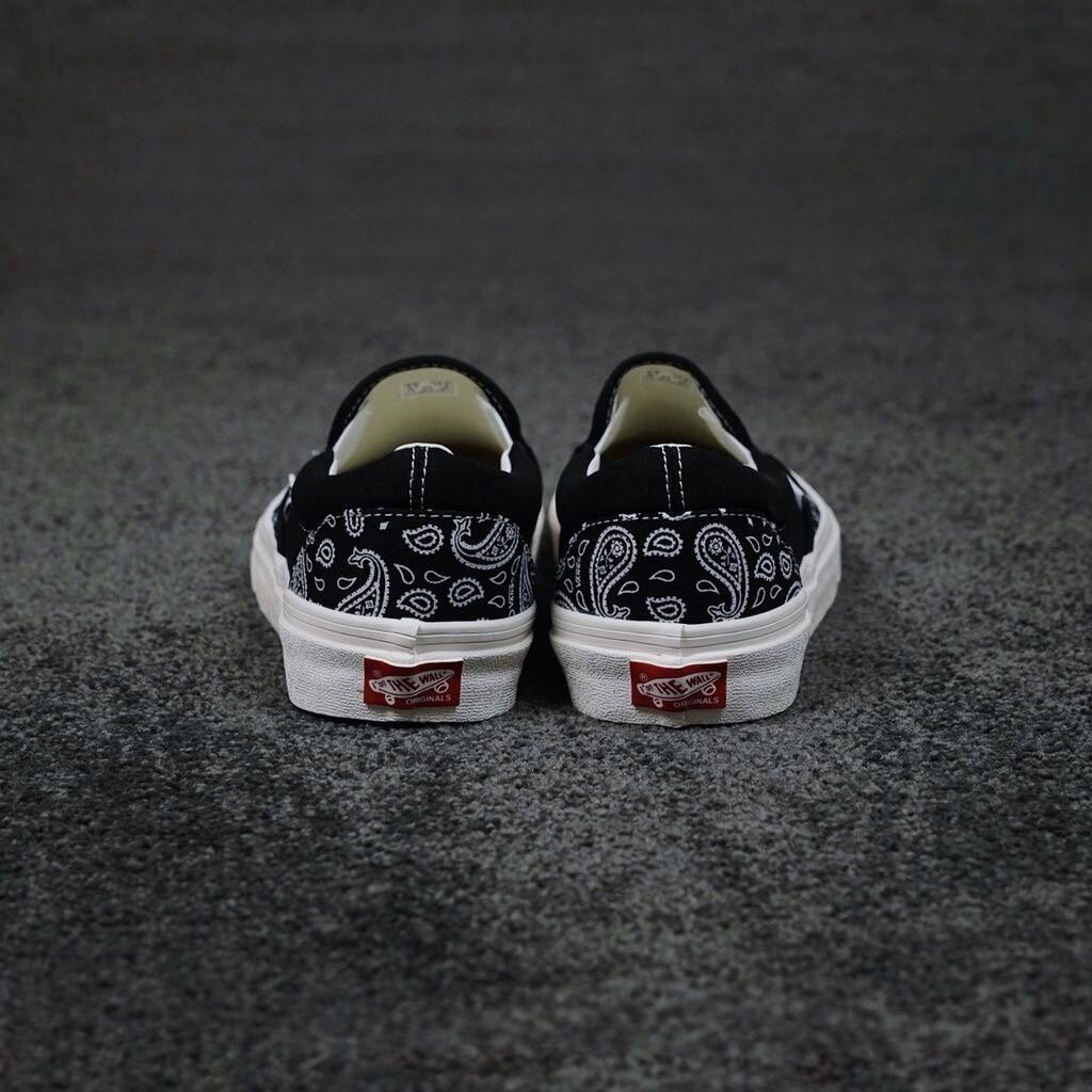 Baskets Slip-On Noires Design