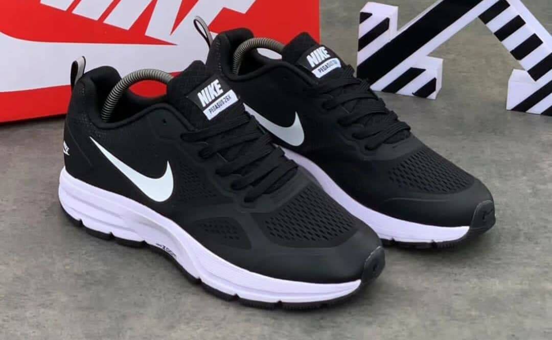 PAIRES TENNIS NIKE ORIGINAL