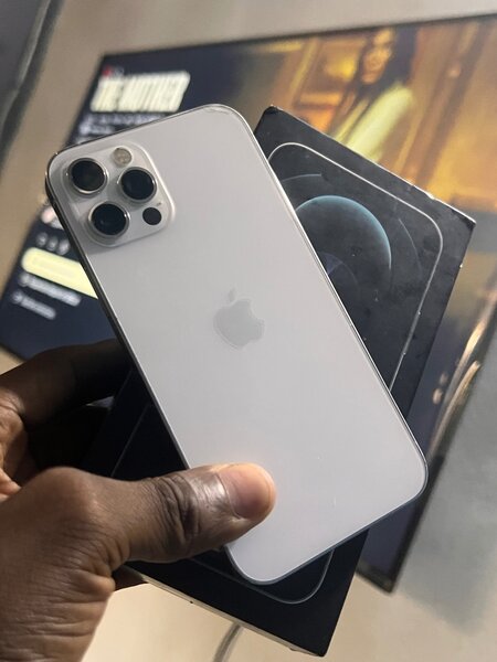 iPhone 12 Pro Blanc 128 Go