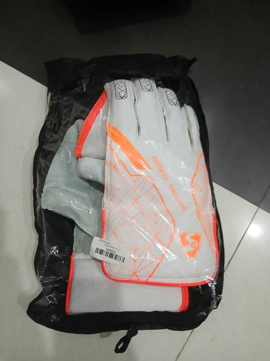 hard ball keeping gloves