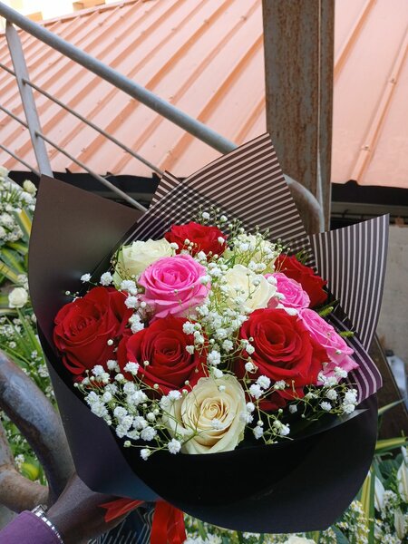 Bouquet de roses variées