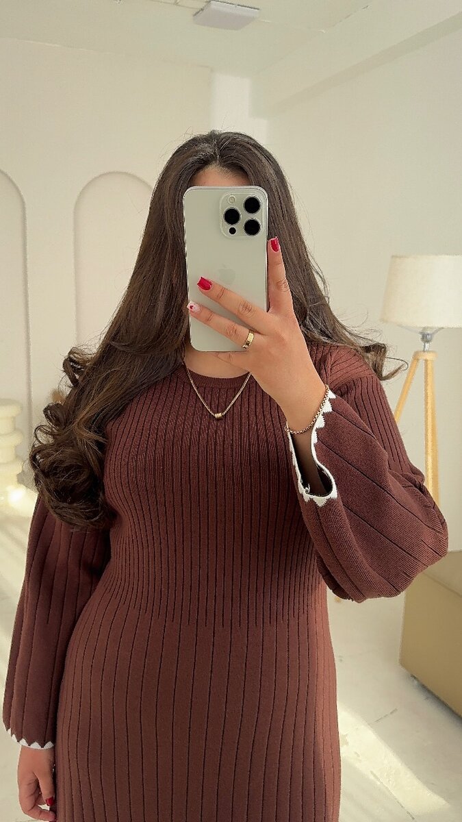 Платье с юбкой А-силуэта из добротного трикотажа