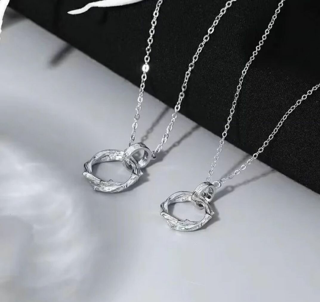 Chain with pendent Silver