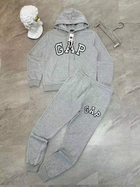 Ensemble de survêtement gris