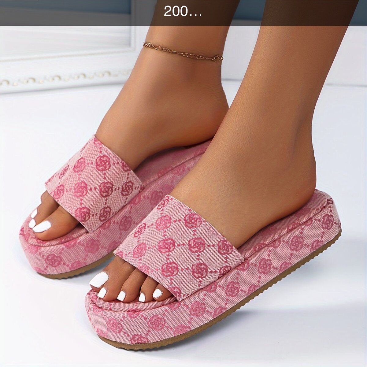 Ladies foot wear