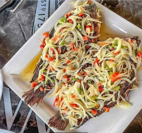 Poisson grillé marinée