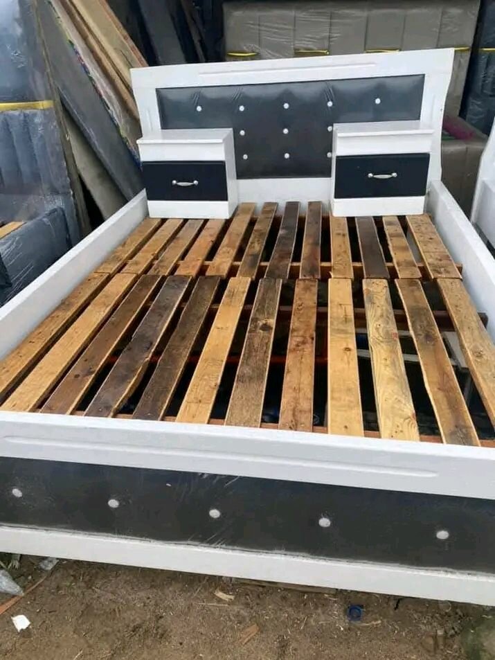 Lit ouble en bois moderne