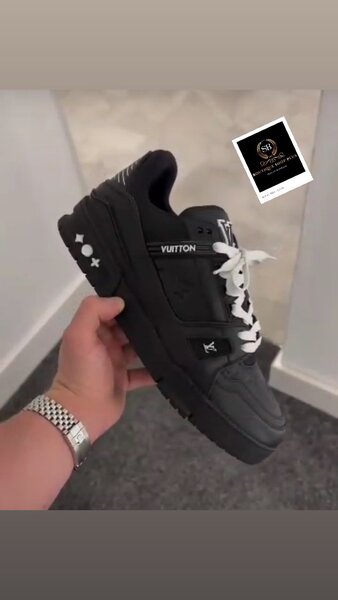 Basket LOUIS VUITTON authentique dans sa boite