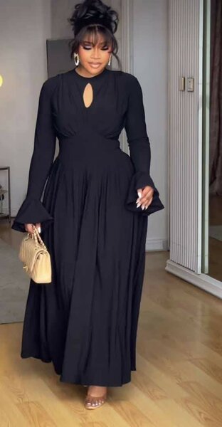Robe longue noire élégante