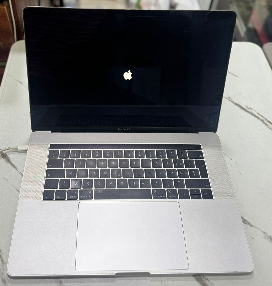 macbook pro i7 2019