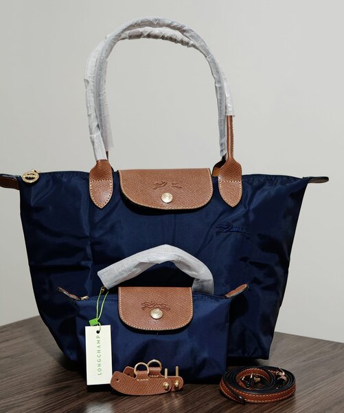 Sac à main élégant en nylon