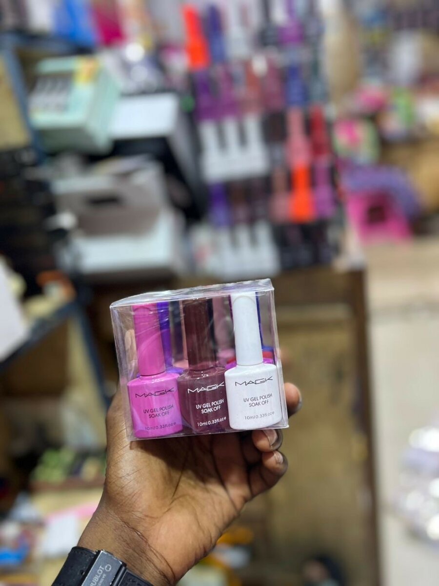 Vernis permanent en couleur