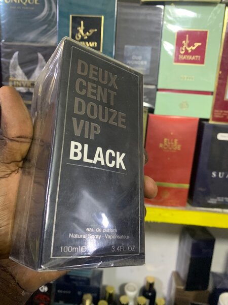 Parfum DEUX CENT DOUZE VIP