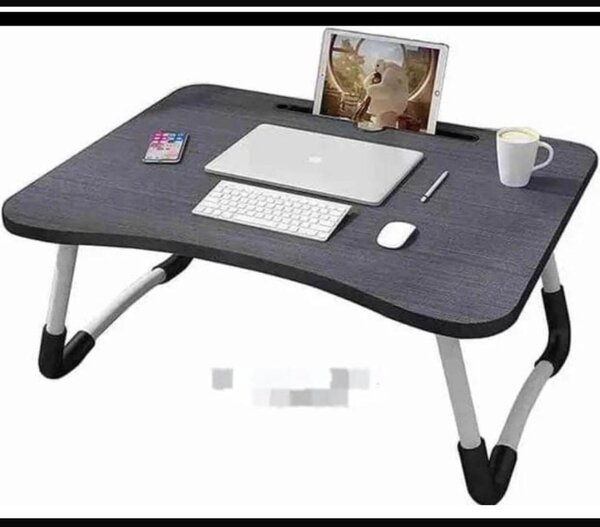 Foldable table