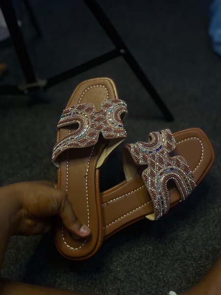 Sandales en cuir strass