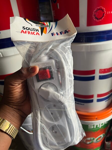 Multiprise électrique avec interrupteur