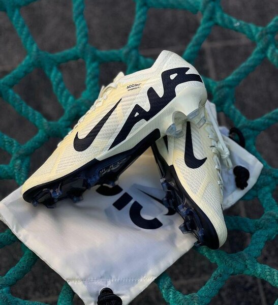 Crampons Nike air mercurial