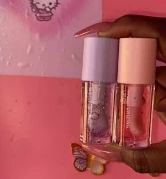 Glosses hydratants et repulpan