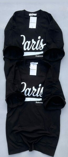T-shirt noir Paris Balenci