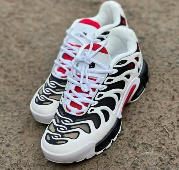NIKE TN
