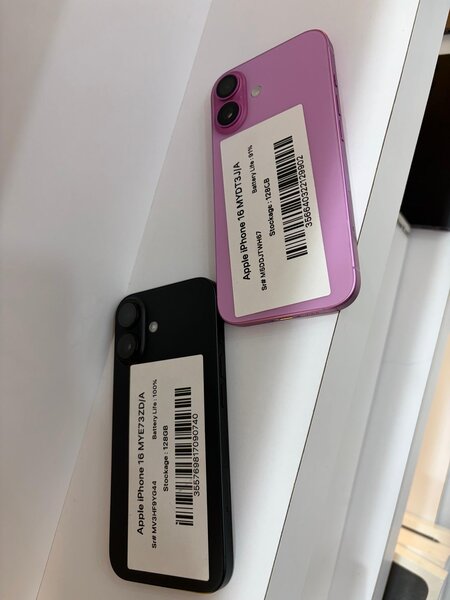 16 simple 128Go Casi neuf