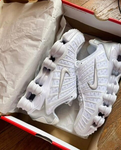 Sneakers de sport modernes