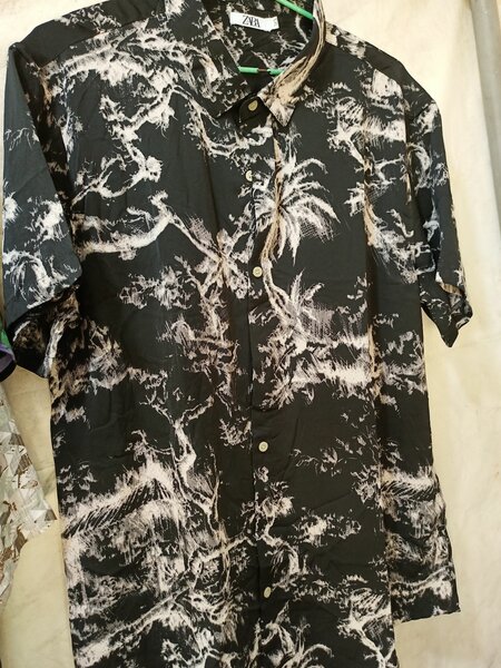 Men's shirt