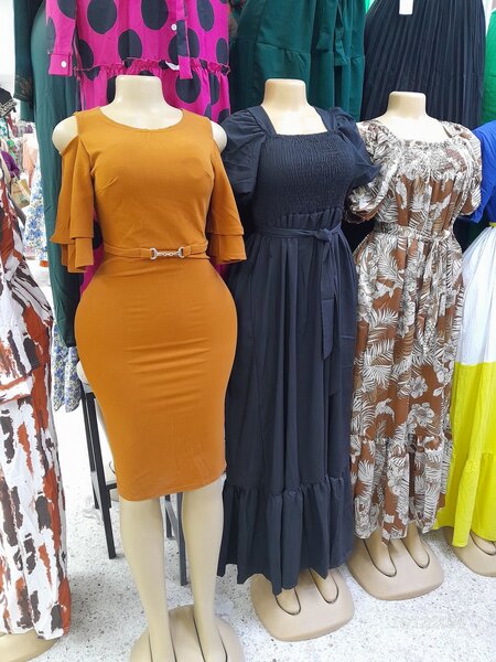 Robe dos nue élégante