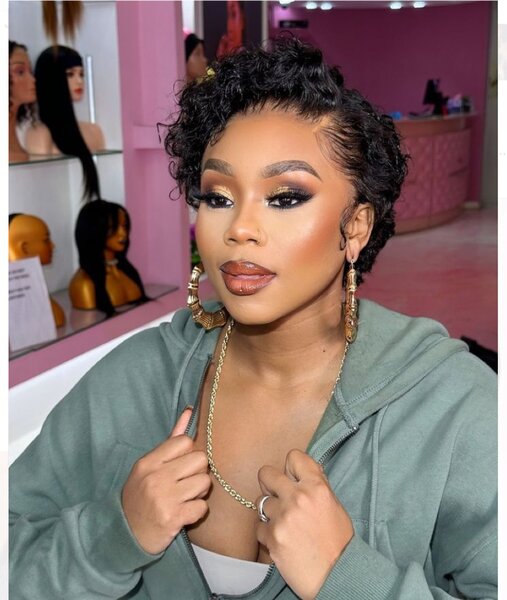 Perruque synthétique ondulée