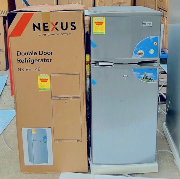 Nexus RF 140 refrigerator