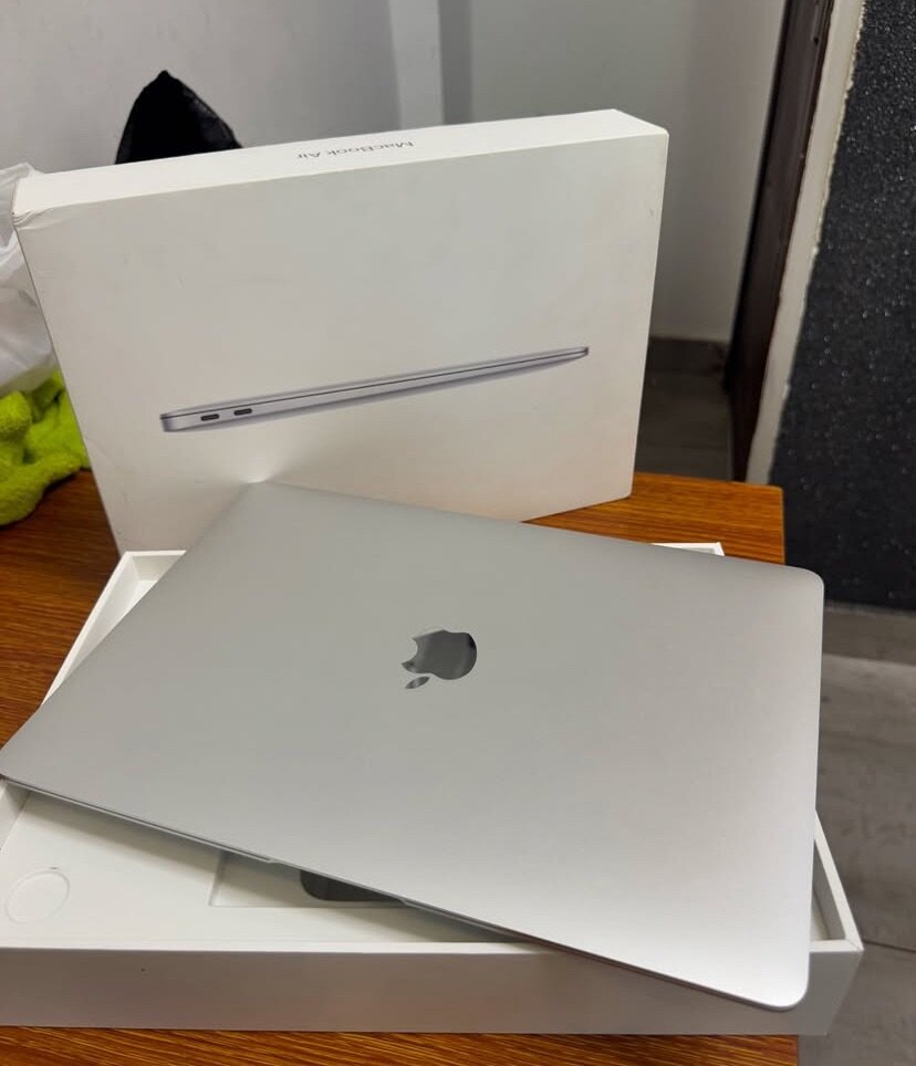 2020 MacBook Air 13 inch
