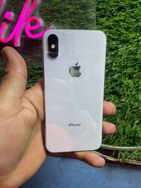 Iphone xs factory unlock