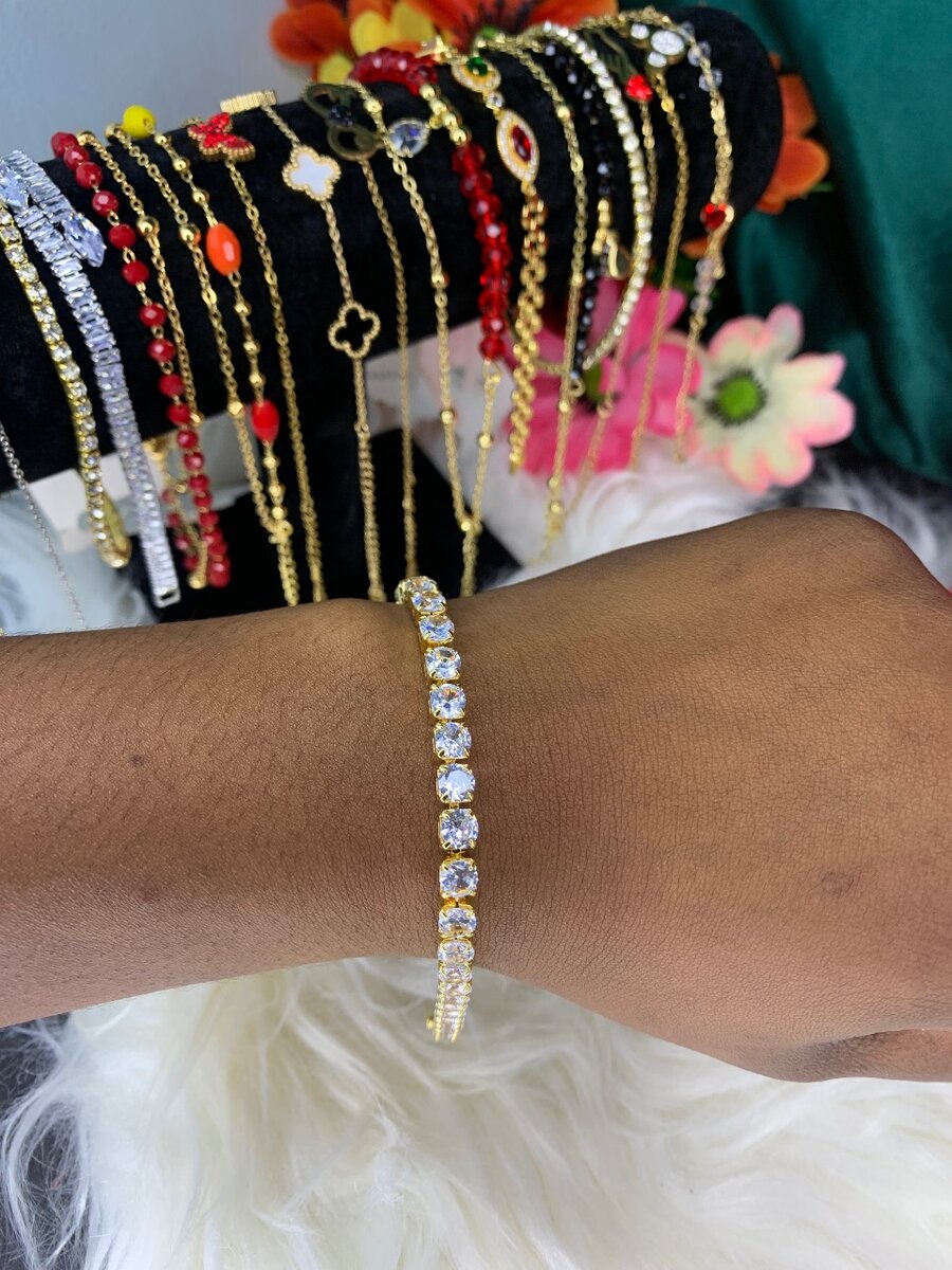 Minimalist bracelets