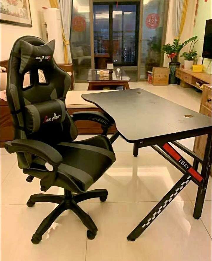 K-shape computer gaming table