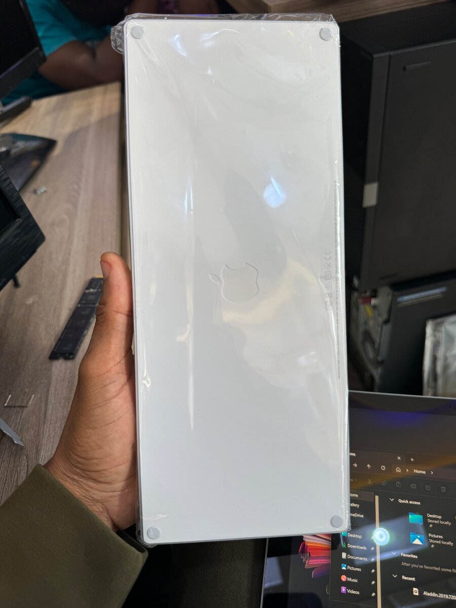 Apple ORIGINAL Magic Keyboard 2/Mouse Bluetooth Rechargeable