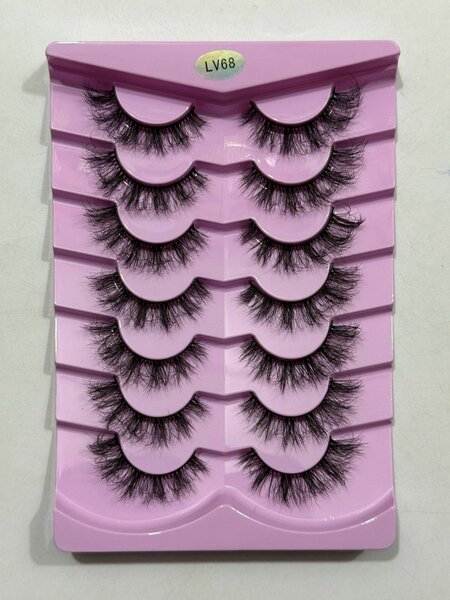 Faux cils volumineux glamour