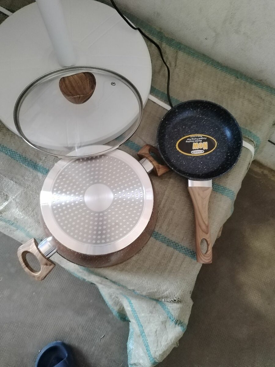 Deux pièces casserole antiadêl