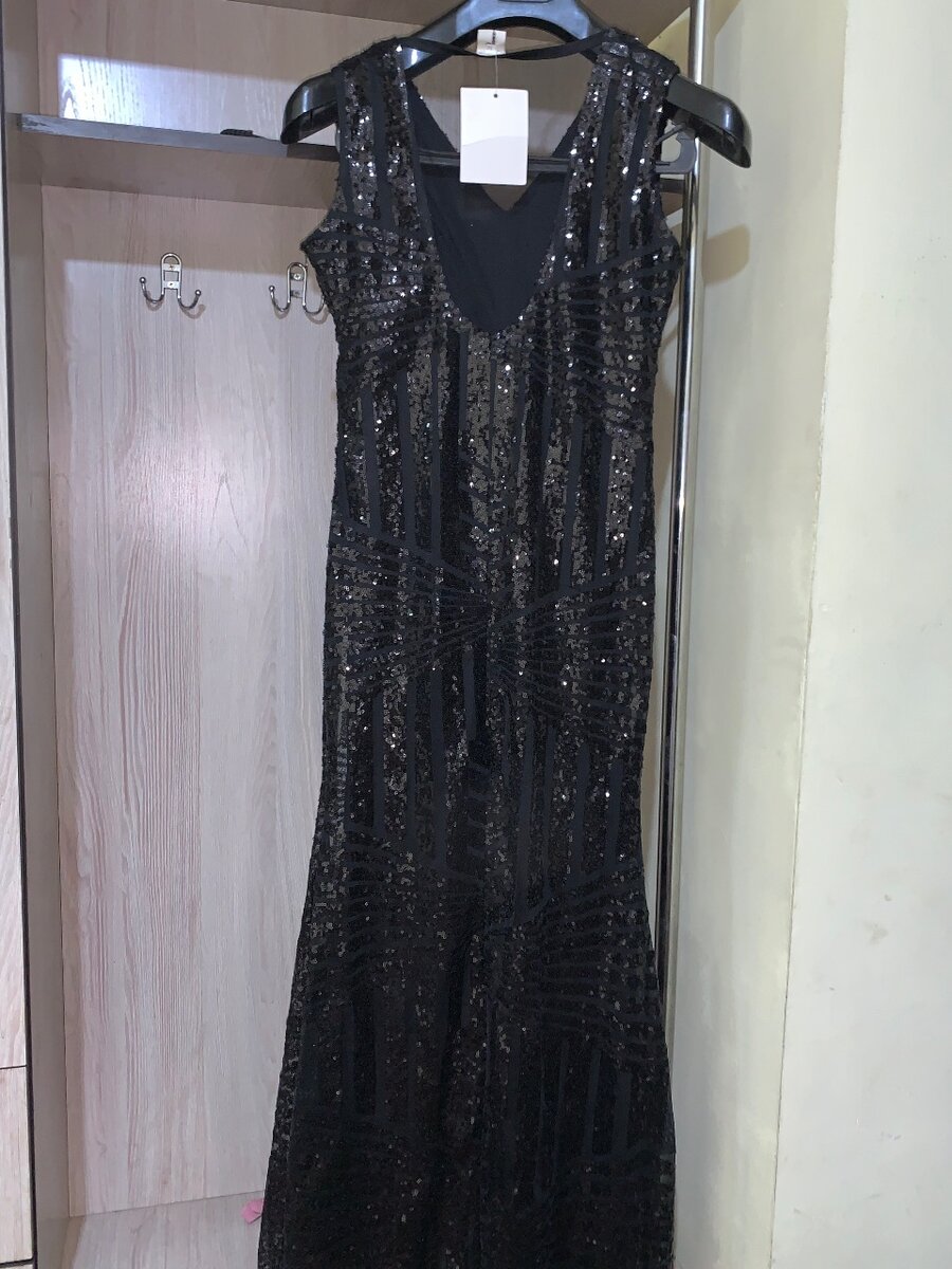 Платья черный