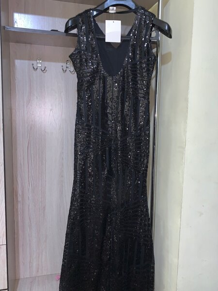 Платья черный