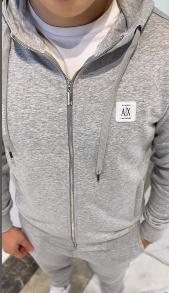 Эркектердин спорттук костюму