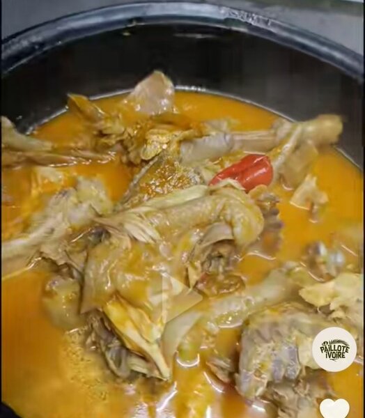 Kédjénou de poulet pondeuse