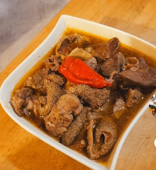 Pèpè soupe de tripes de boeuf