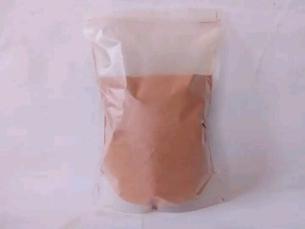 POUDRE DE NOYAUX D'AVOCATS