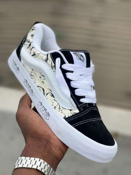 Vans Knu Skool dans carton