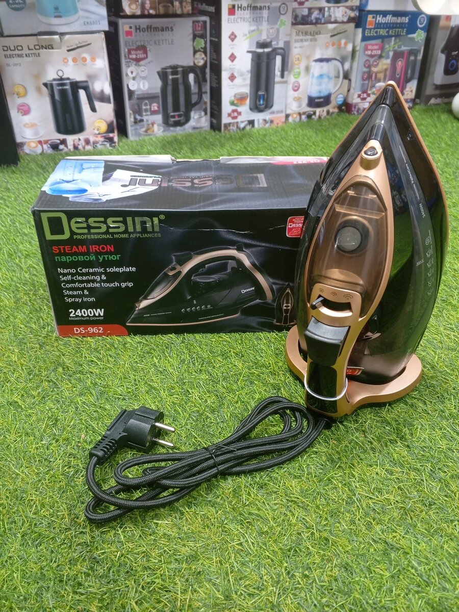 Dessini steam iron