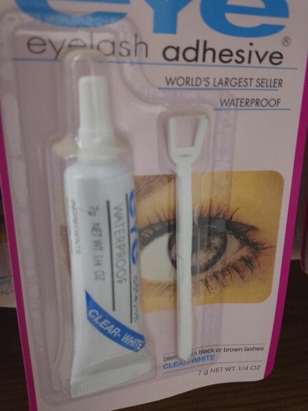 Colle à cils waterproof