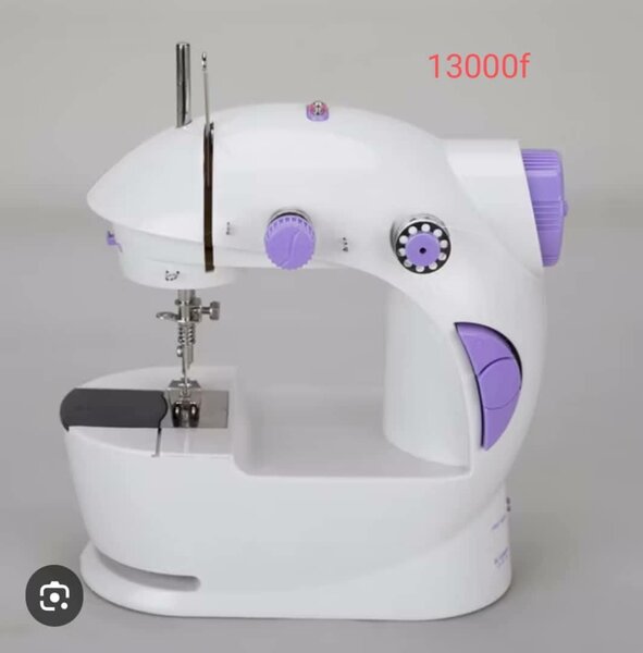 Machine à coudre compacte