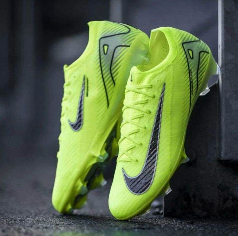 Chaussures de Football Performantes